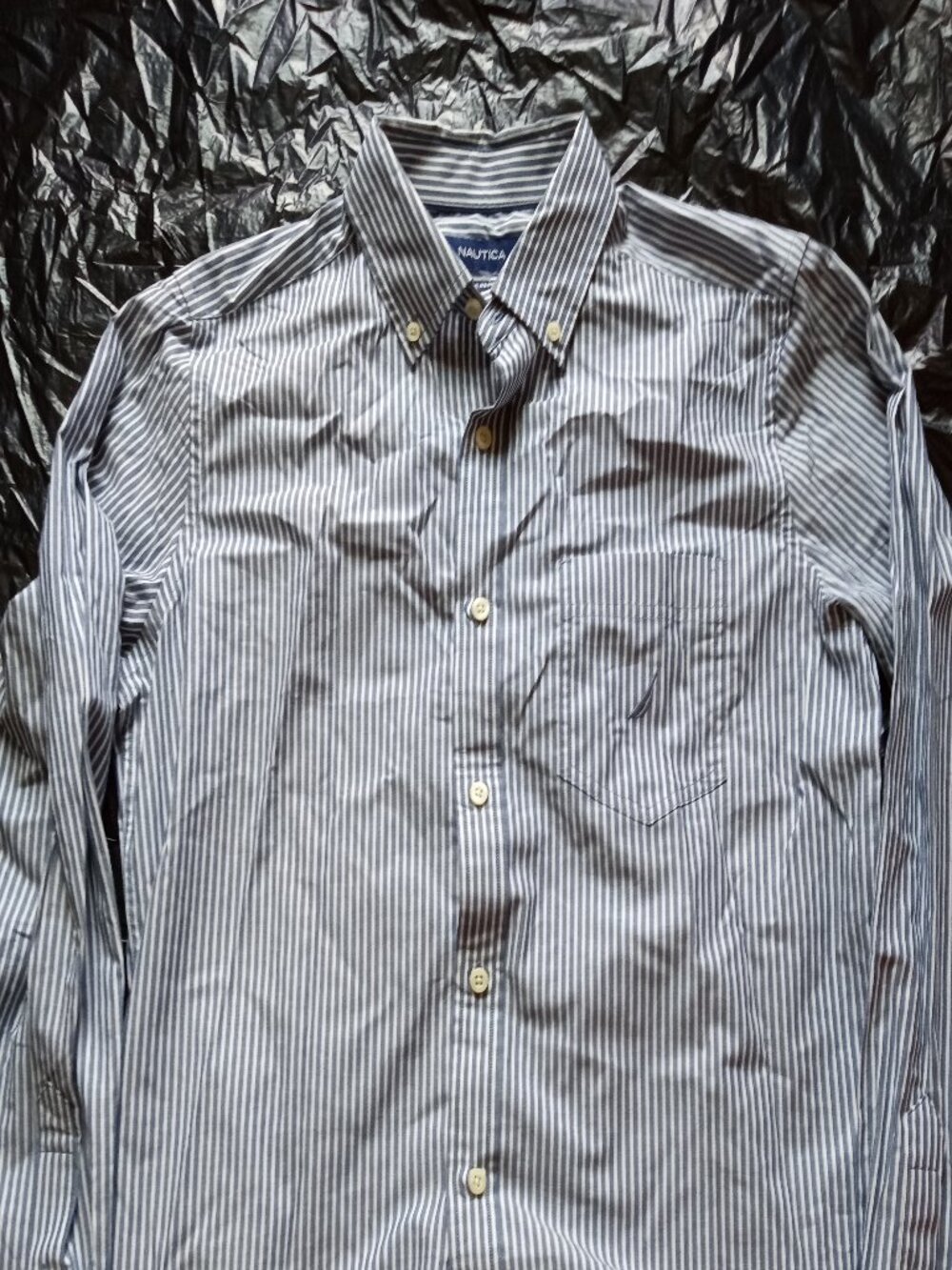 Nautica Wrinkle Resistant Pin Stripe Mens Shirt Small